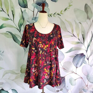 LULAROE | Perfect T in Dark Floral sz XS